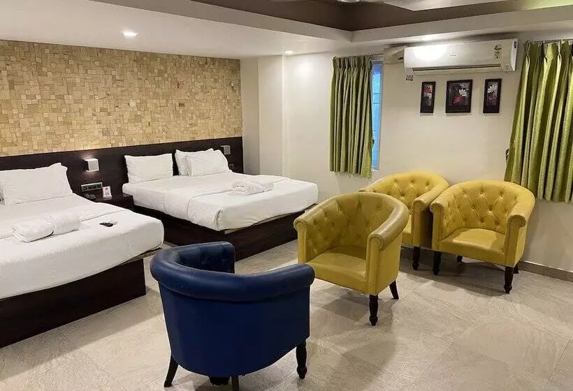 Hotelli Diviyum Manor