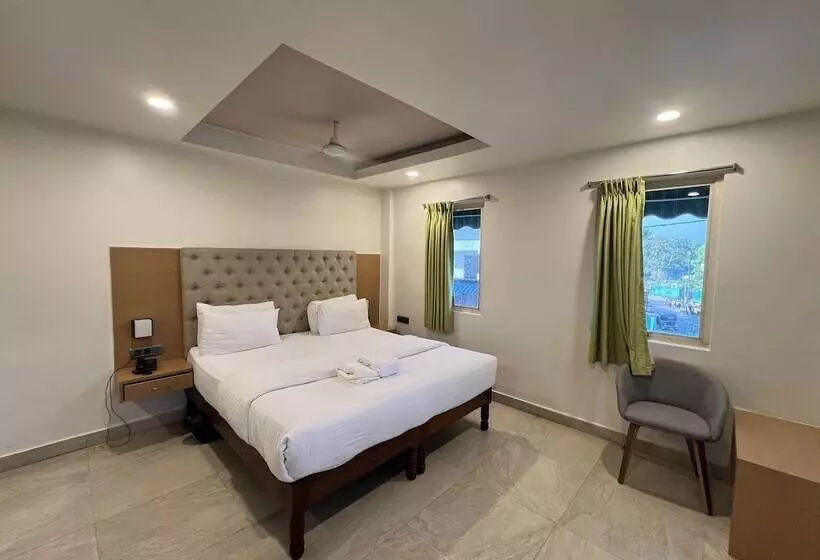 Hotelli Diviyum Manor