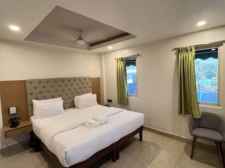 Hotelli Diviyum Manor