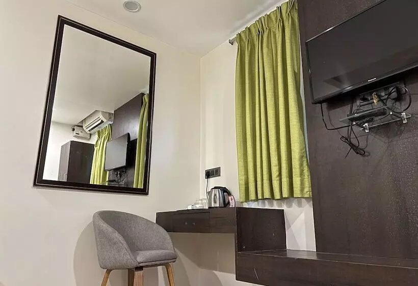 Hotelli Diviyum Manor