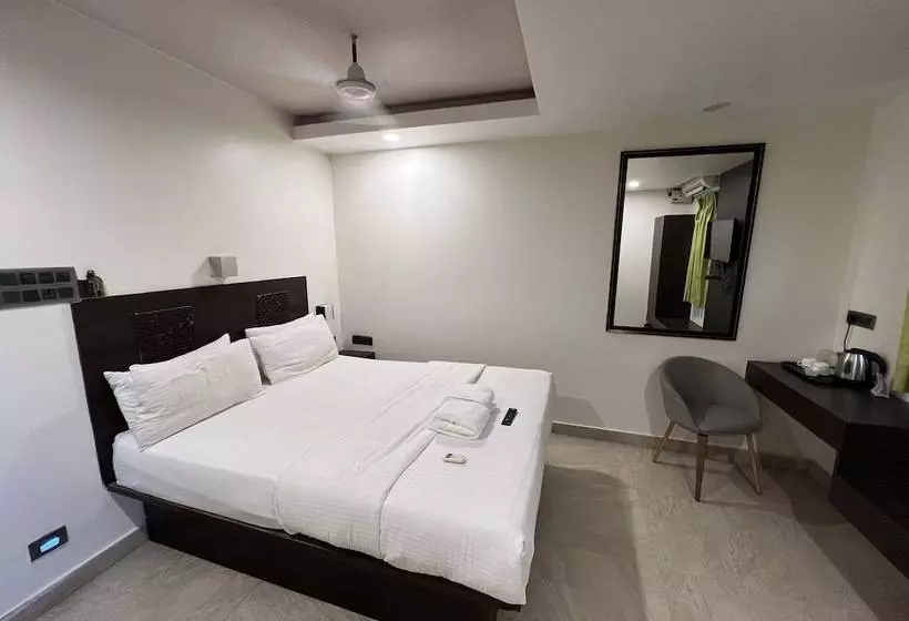 Hotelli Diviyum Manor