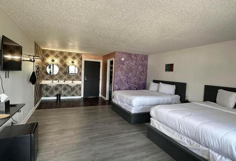 هتل Rosewood Garden