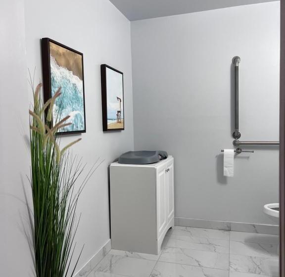 هتل Rosewood Garden