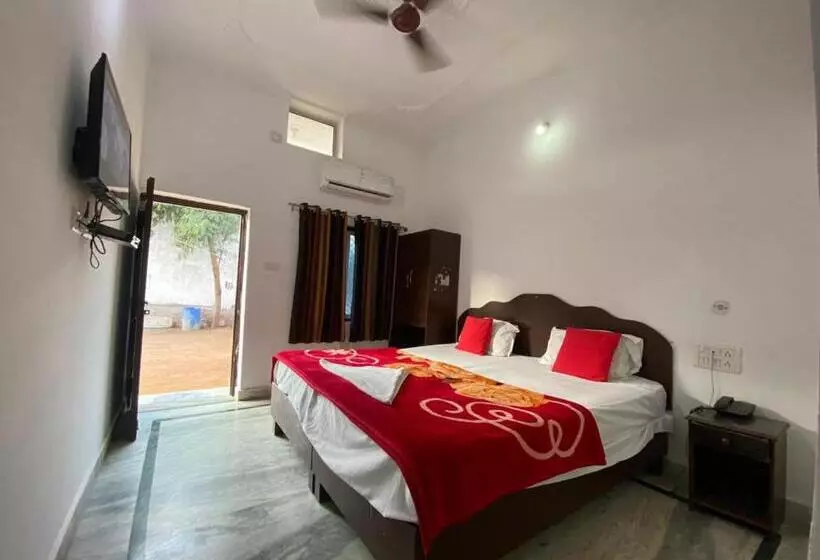 Karma Hostel