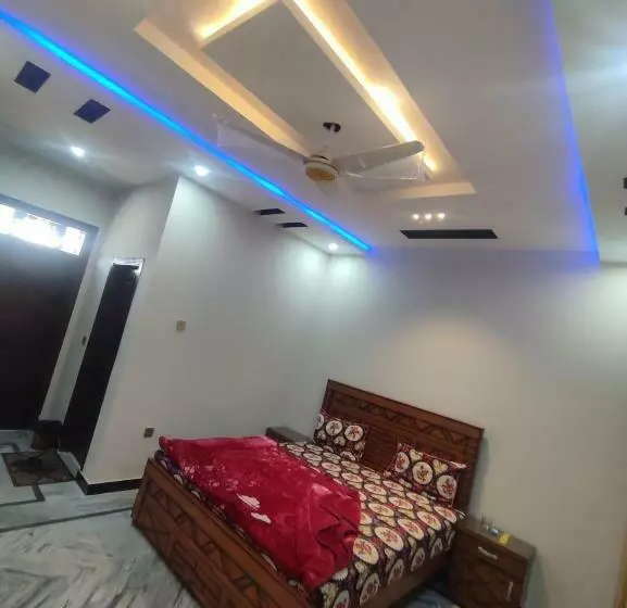 پانسیون Fasil Town Rooms Near Isb Air Port