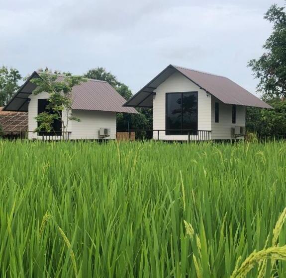 ペンション Pua Na Nan Camping ปัวนาน่านแคมป์ปิ้ง