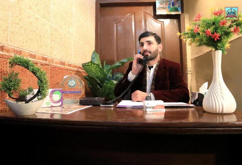 پانسیون Royal Inn Guest House