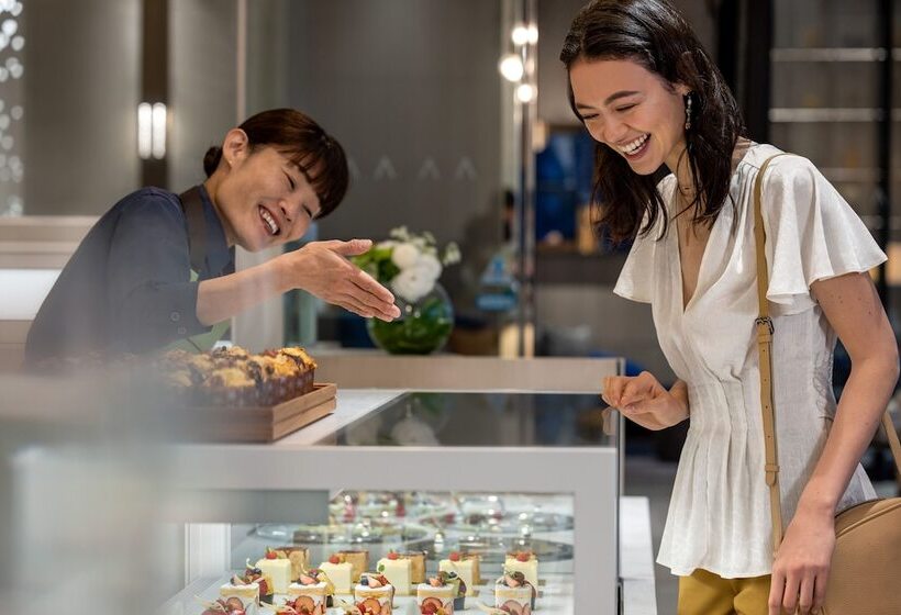 Hotel Doubletree By Hilton Toyama