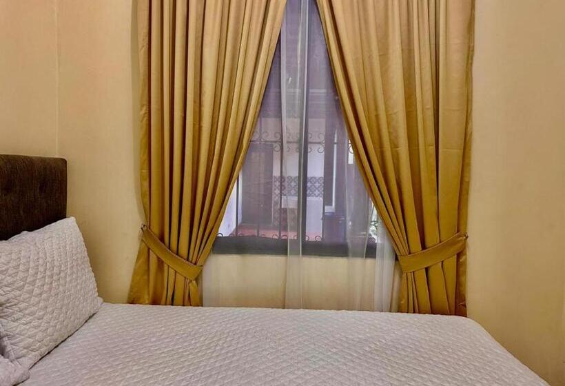 Отель Real Marquez