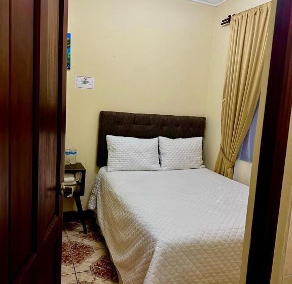 Отель Real Marquez