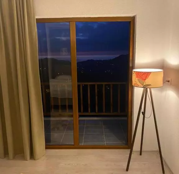 Paradise House   Bungalov