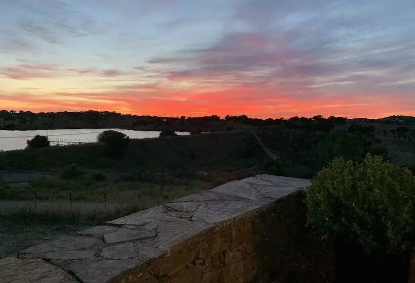 Majatalo Monte Clérigo Casas De Campo