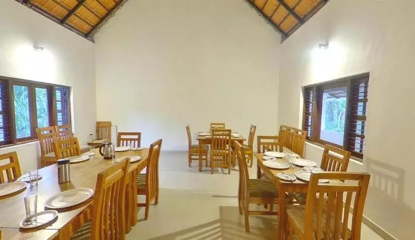 リゾートホテル Orange Valley Plantation Holiday Coorg