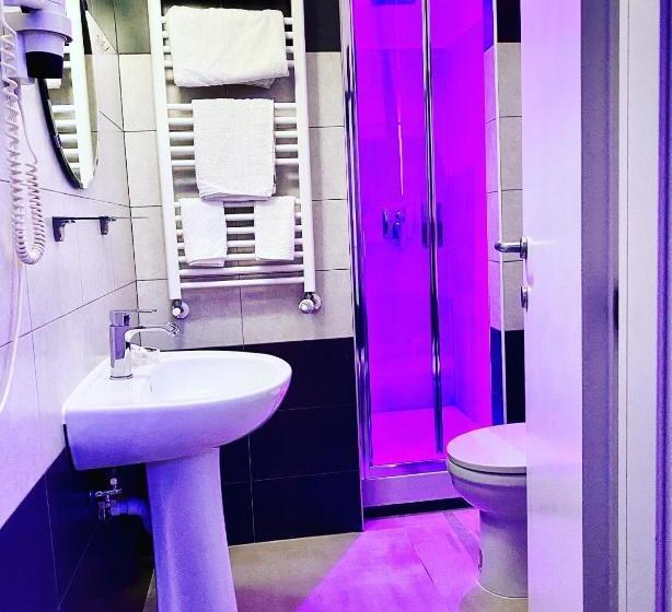 ベッドアンドブレックファースト Bed Cinecittadue