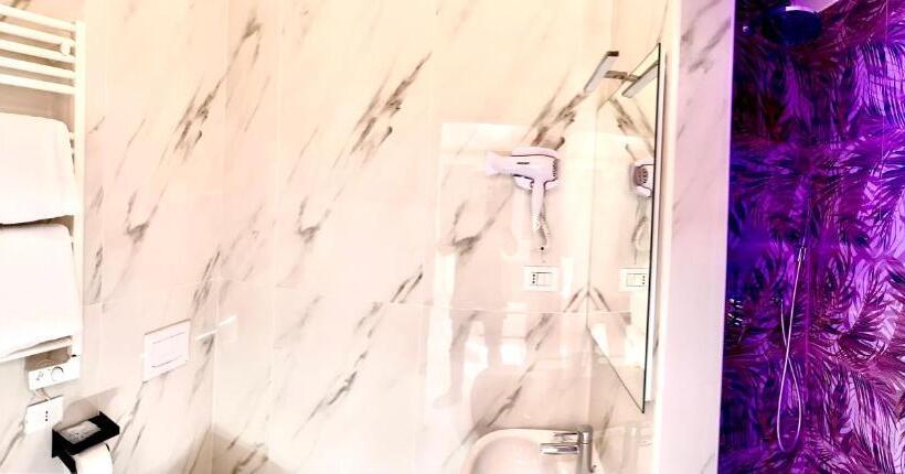 ベッドアンドブレックファースト Bed Cinecittadue