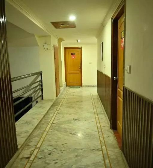 Hotelli Abhi International