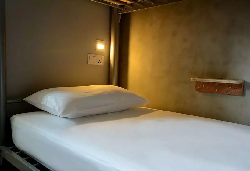 Hostel Fisher Bed&Breakfast