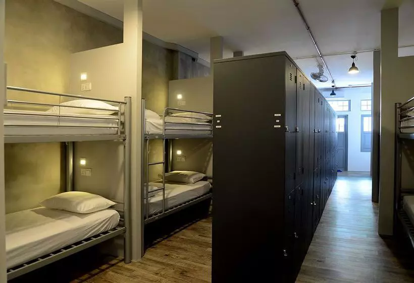 Hostel Fisher Bed&Breakfast