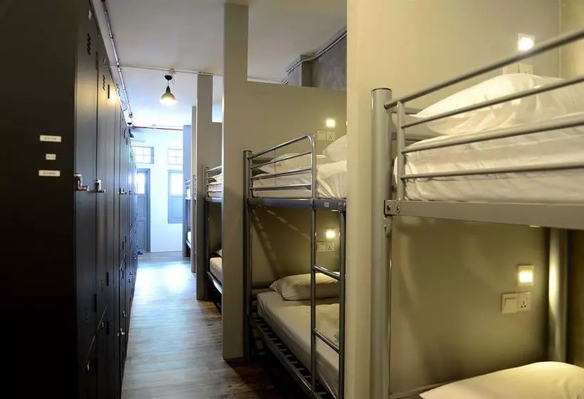 Hostel Fisher Bed&Breakfast