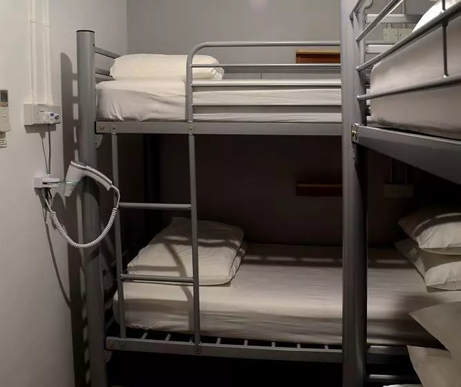 Hostel Fisher Bed&Breakfast