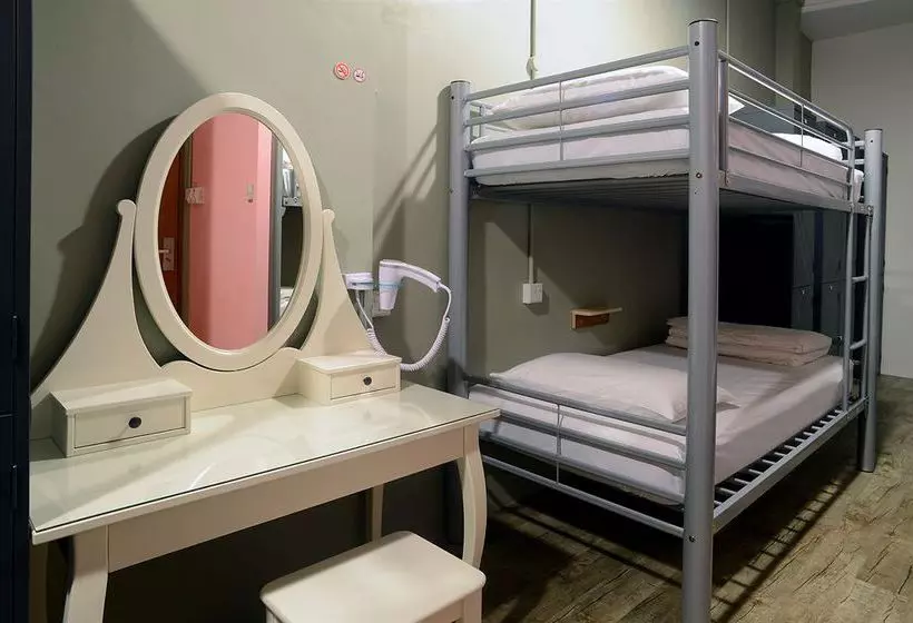 Hostel Fisher Bed&Breakfast