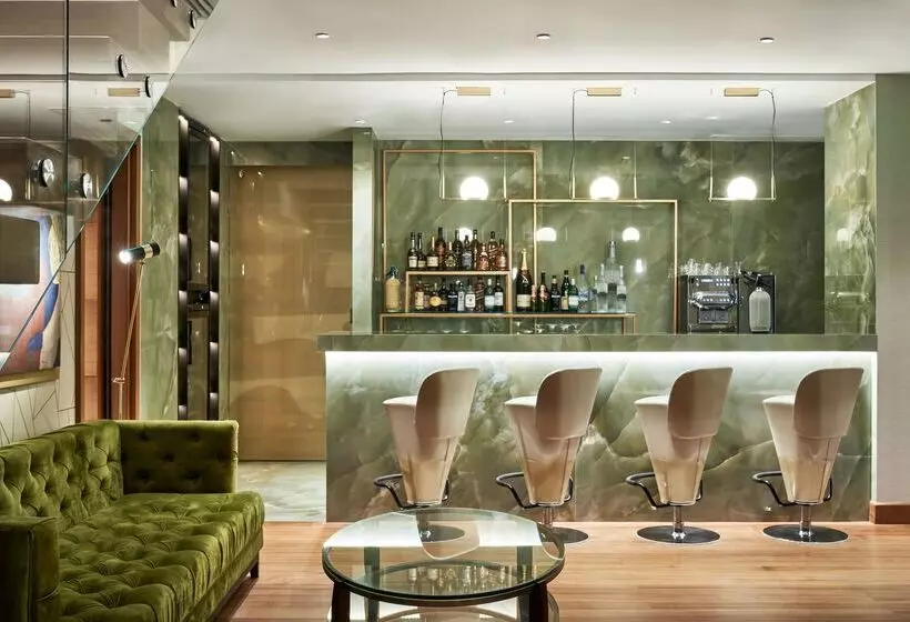 هتل Bellevue On The Beach Suites