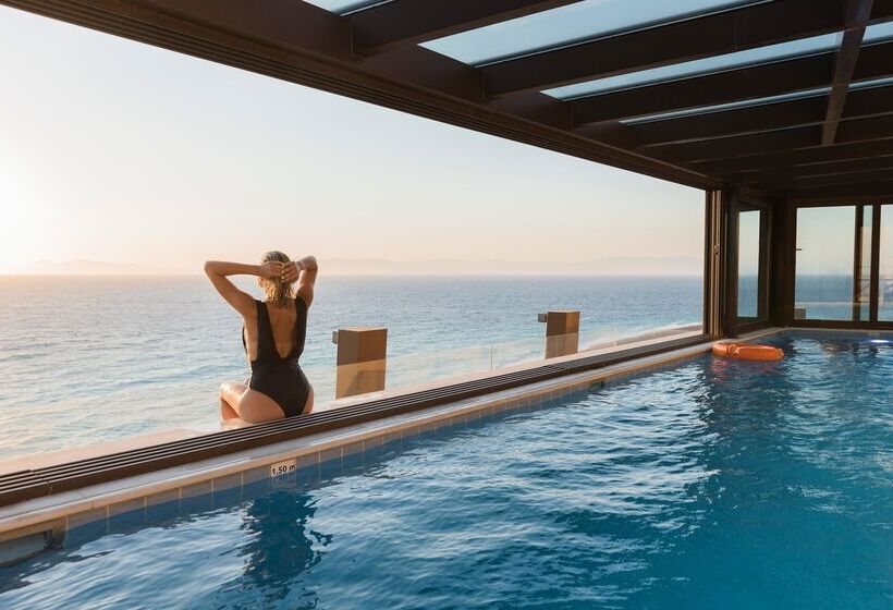 酒店 Bellevue On The Beach Suites