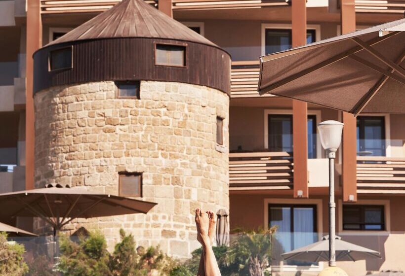 酒店 Bellevue On The Beach Suites