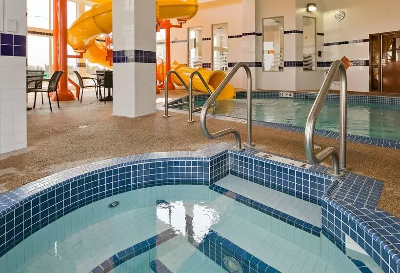 فندق Best Western Plus Service Inn & Suites