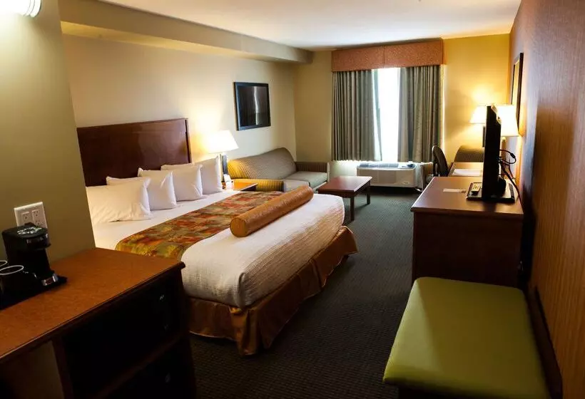 فندق Best Western Plus Service Inn & Suites