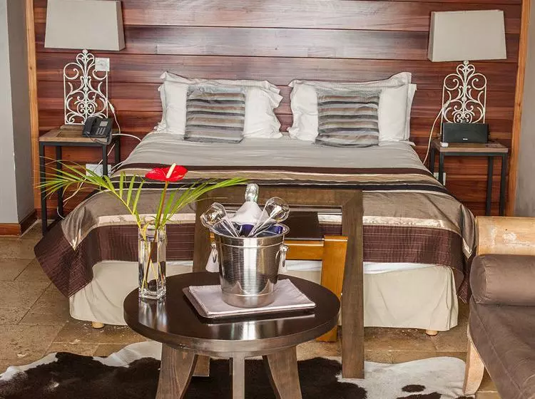 هتل Diana Dea Lodge