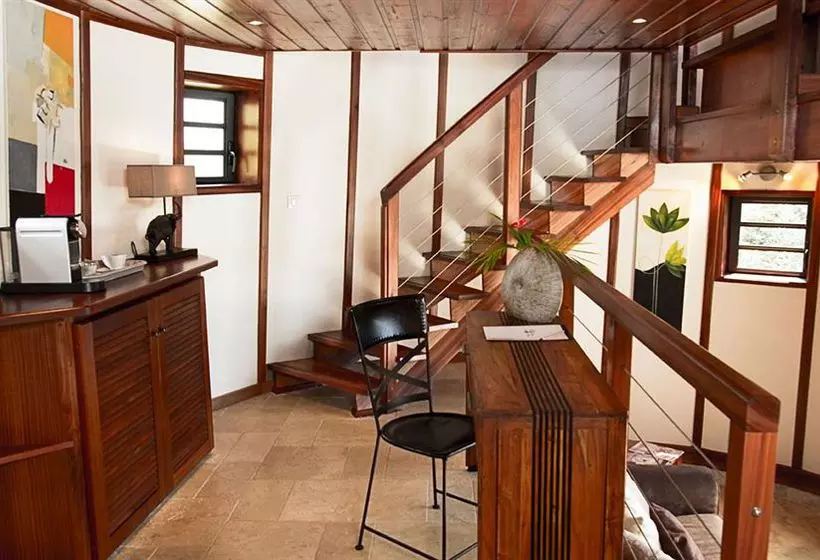 هتل Diana Dea Lodge