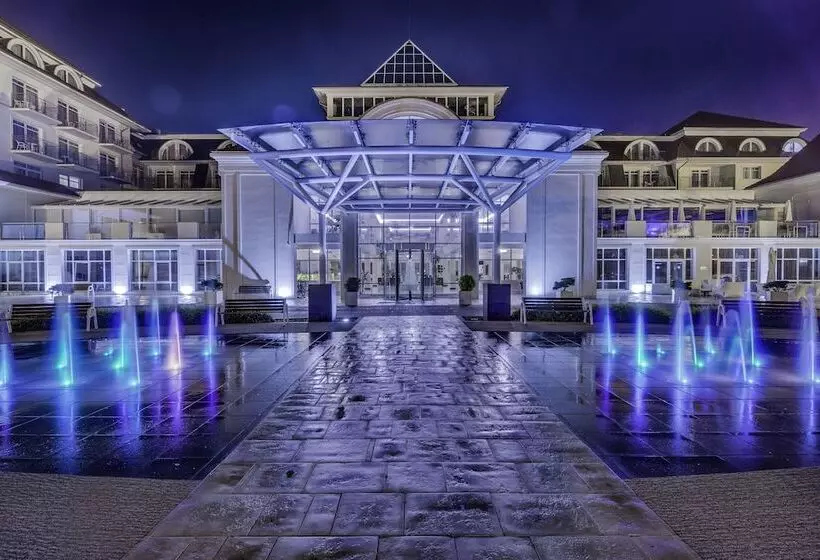 בית מלון כפרי Grand Lubicz Uzdrowisko Ustka