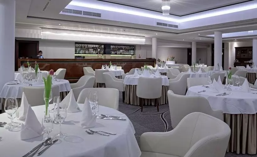 בית מלון כפרי Grand Lubicz Uzdrowisko Ustka