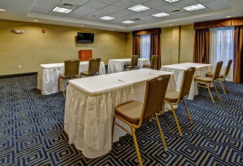 בית מלון כפרי Hampton Inn Clarksdale