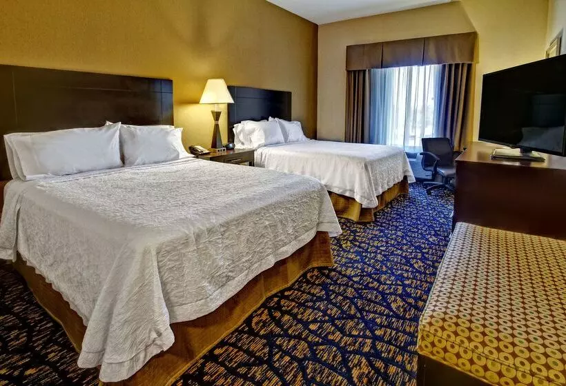 בית מלון כפרי Hampton Inn Clarksdale