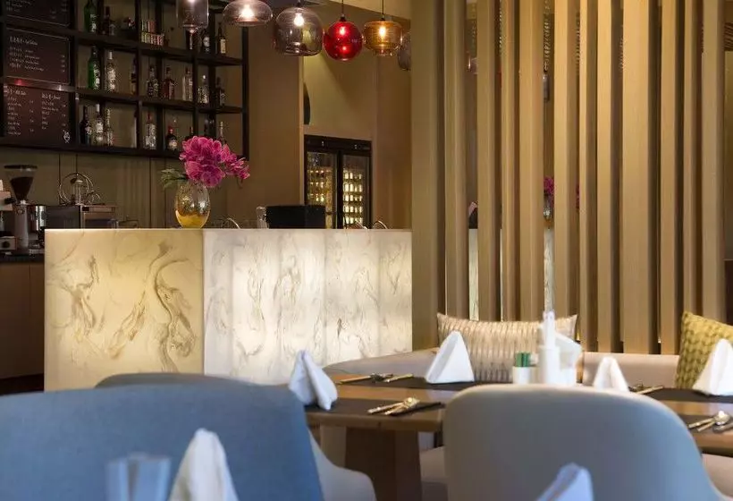 Hotel Holiday Inn Zhongshan Downtown, An Ihg