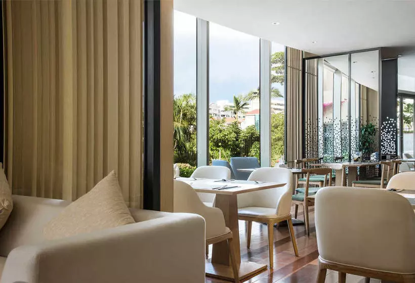 Hotel Holiday Inn Zhongshan Downtown, An Ihg