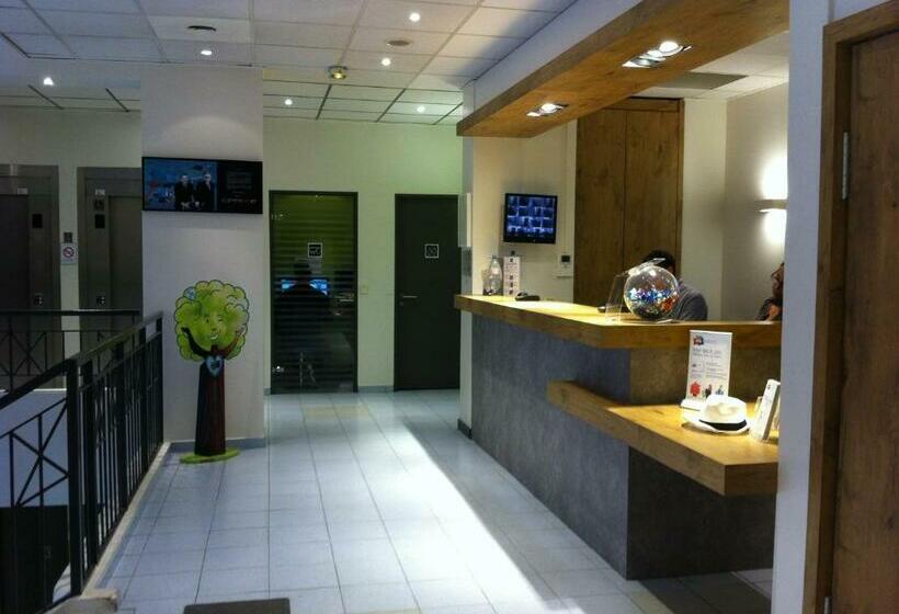 בית מלון כפרי Ibis Budget Nice Aeroport