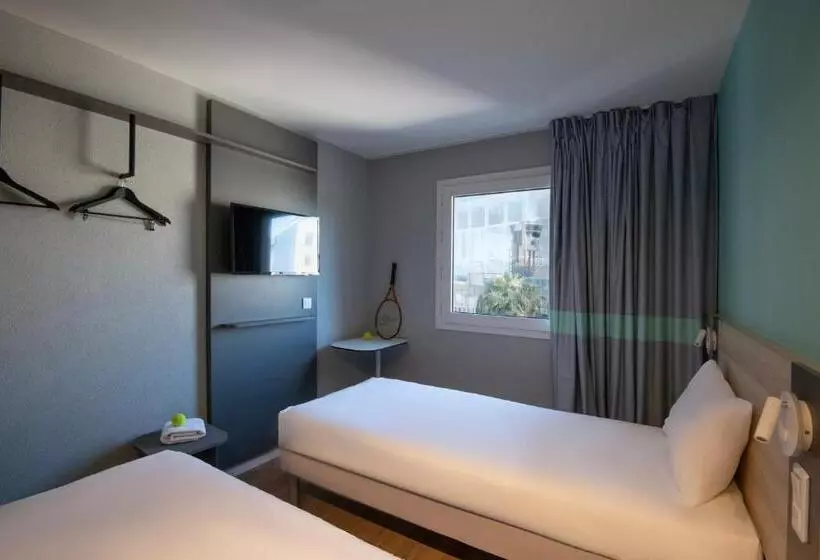 Отель Ibis Budget Nice Aeroport