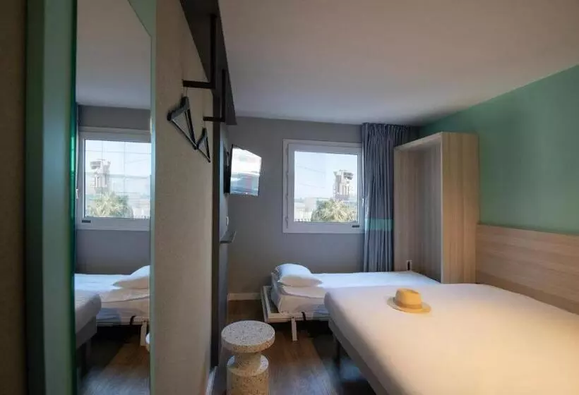 Отель Ibis Budget Nice Aeroport