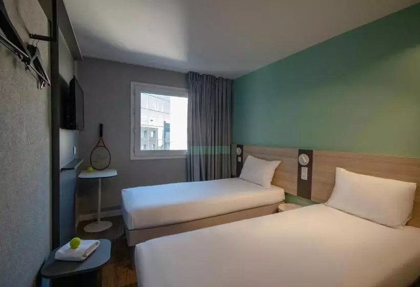 Отель Ibis Budget Nice Aeroport