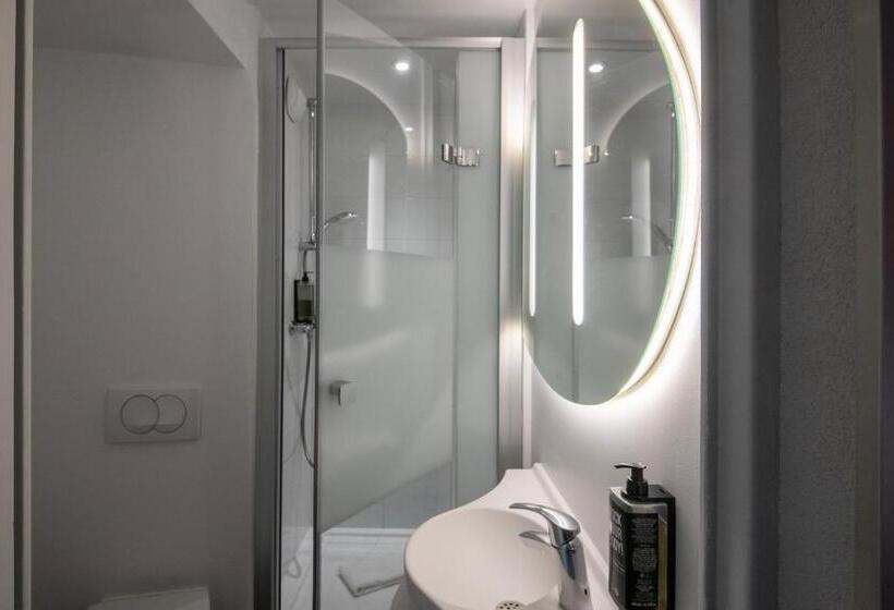 בית מלון כפרי Ibis Budget Nice Aeroport