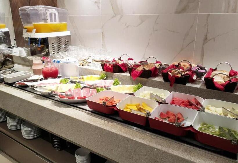 Master Gold Hotel Express