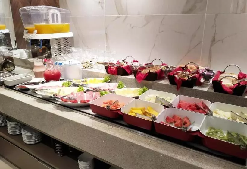 Master Gold Hotel Express