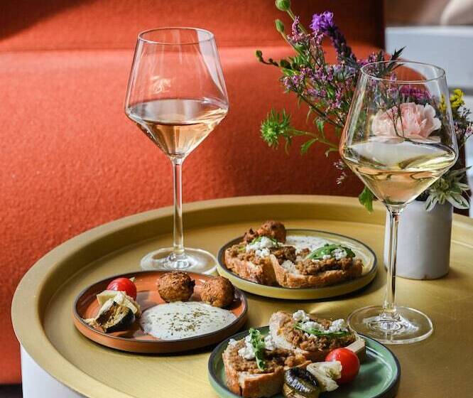 Okko Hotels Grenoble Jardin Hoche