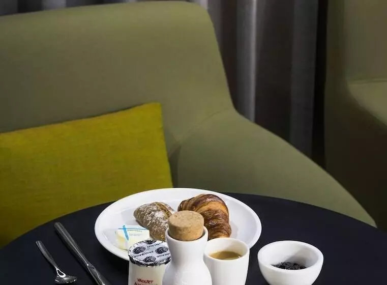 Okko Hotels Grenoble Jardin Hoche