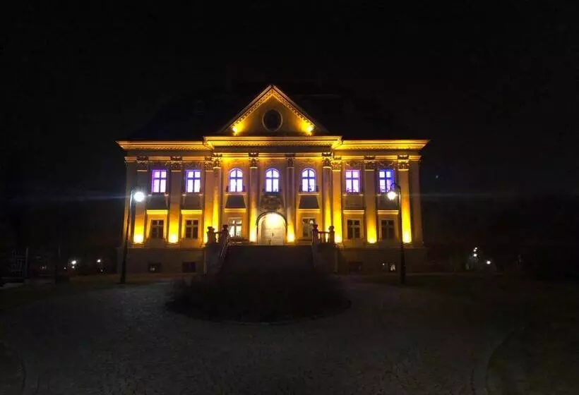 호텔 Pałac Borynia