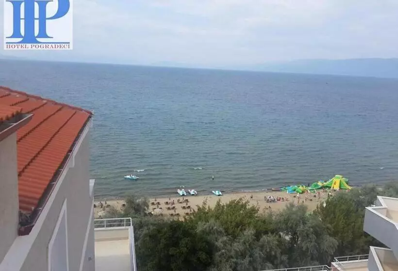 בית מלון כפרי Pogradeci