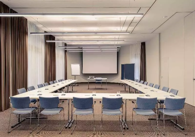 Отель Premier Inn Heilbronn City Centre